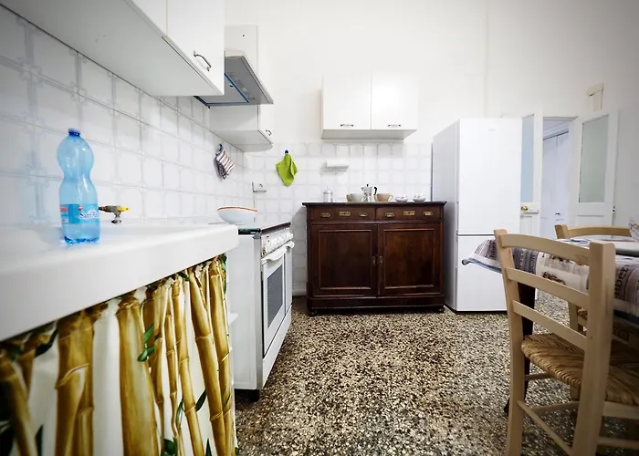 Apartament Dimora Sarzano Acquario - Genovabnb It