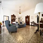 Dimora Sarzano Acquario - Genovabnb It Apartment *